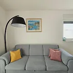 At Glance Ζαντάρ