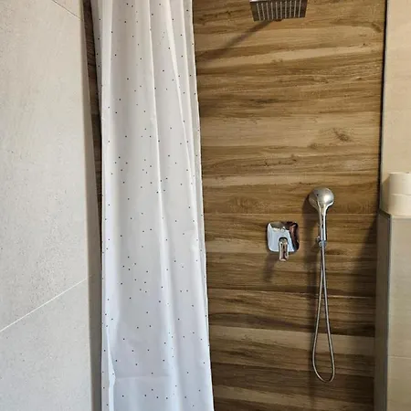 Apartman At Glance Zára